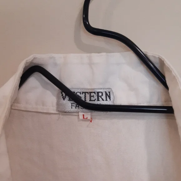 White SS Shirt with Mandarin Collar and traditional frog button closures. - Picture 3 of 11